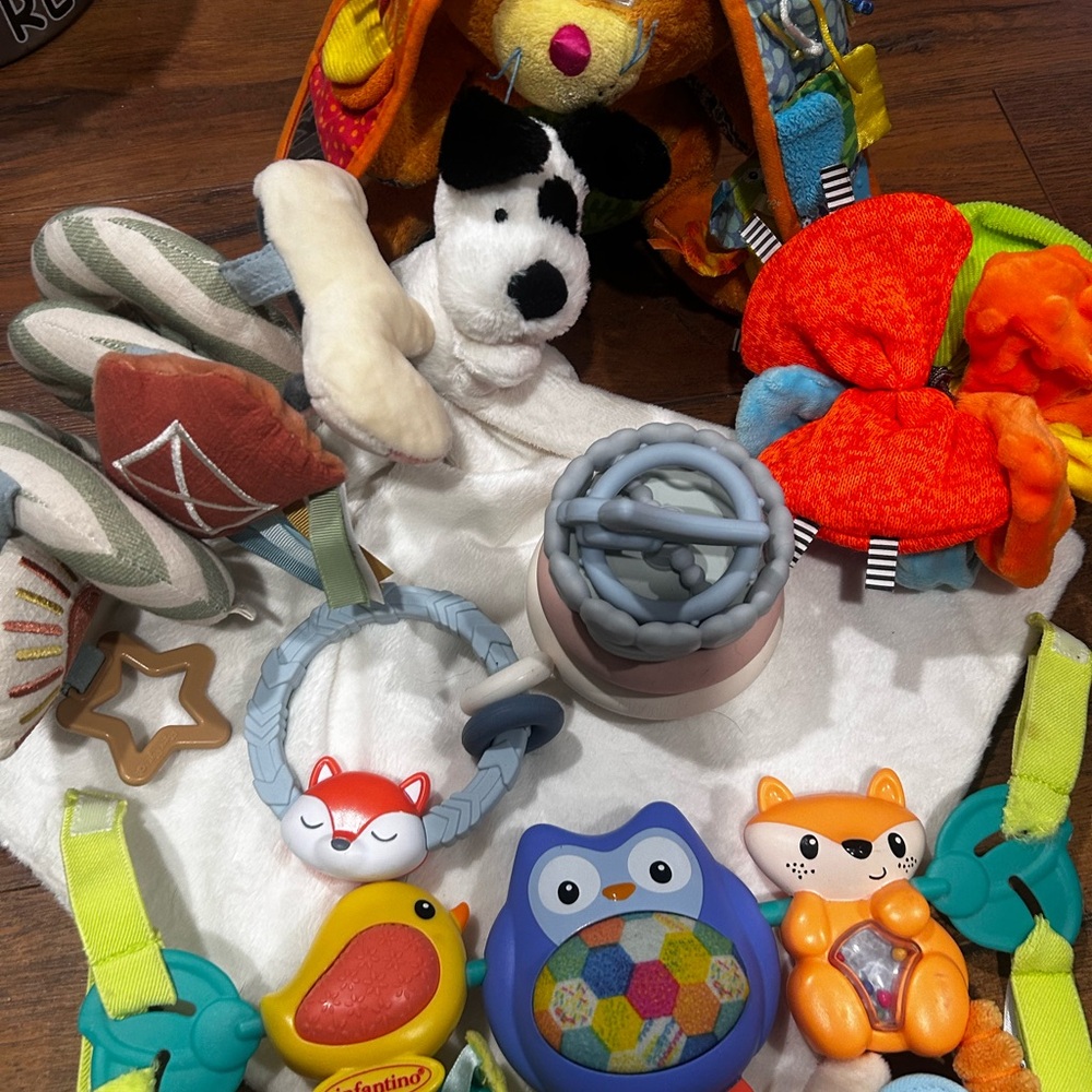 Jellycat bashful puppy blanket/moonkie stack tethers stroller sensory toys